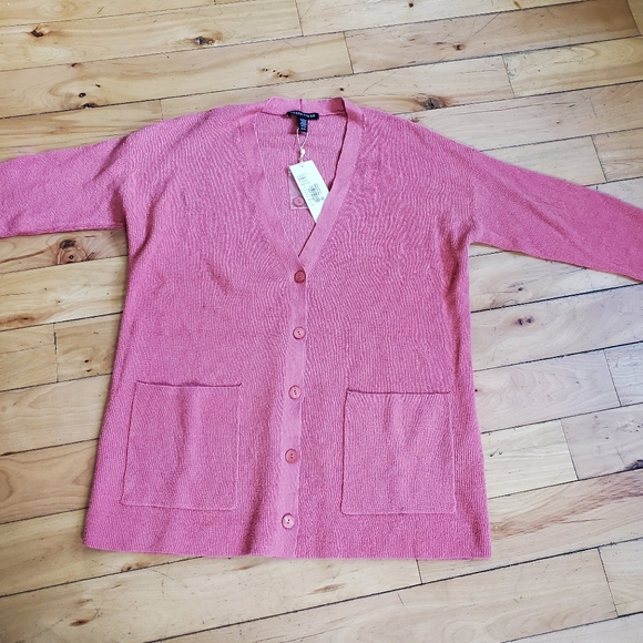 Eileen Fisher Organic Linen Crepe Stretch Boyfriend Cardigan "Coral" - Picture 3 of 10